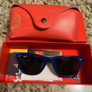 Limited Edition Ray Ban WAYFARER sunglasses with floral inside